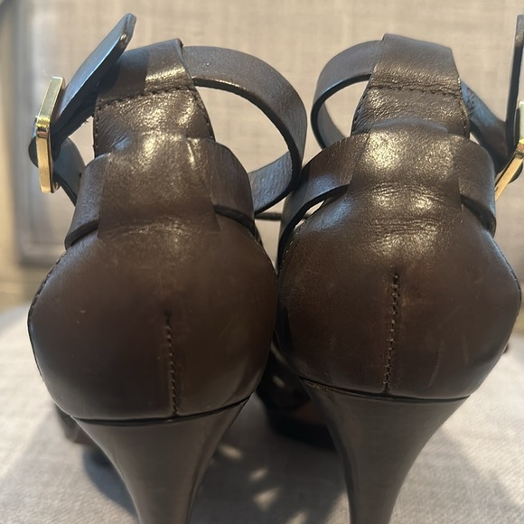 Tory Burch Gladiator Heels. Brown leather - size 6.5M - Picture 13 of 17